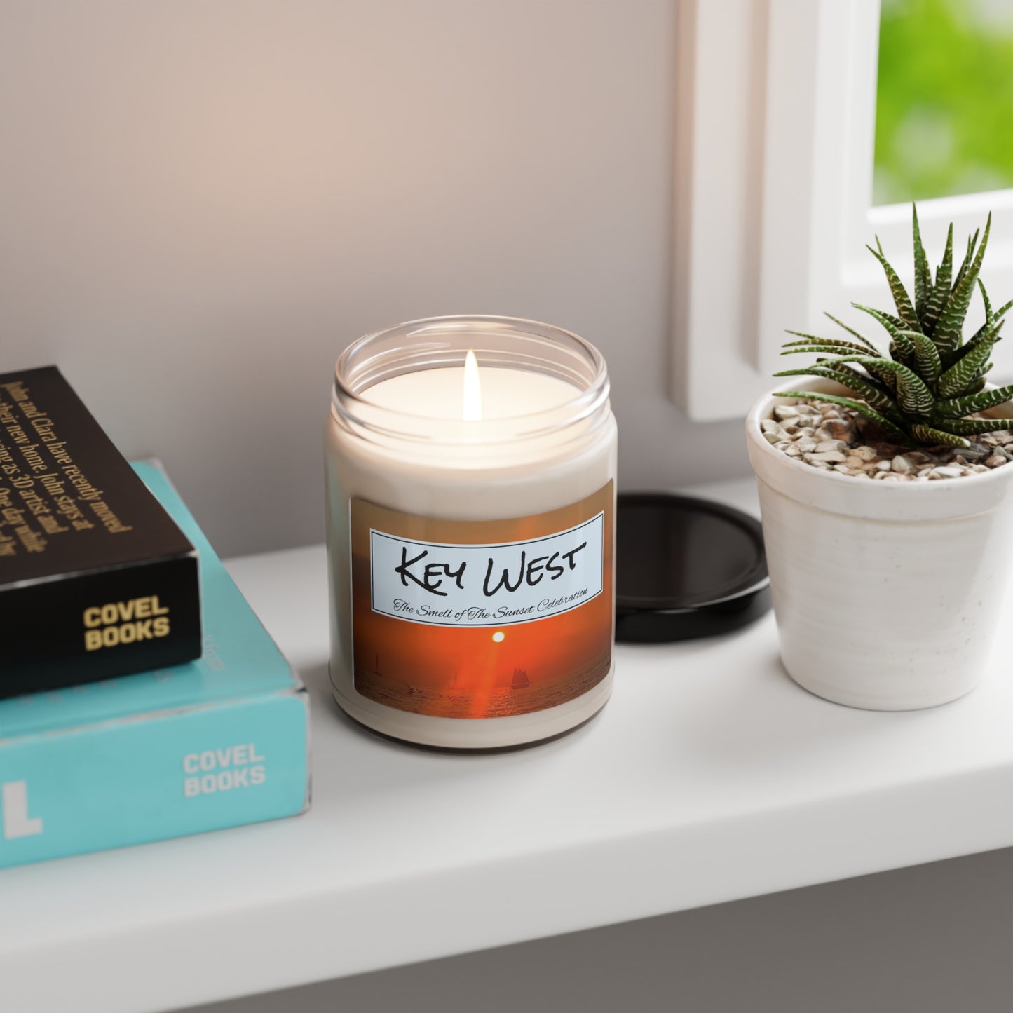 Key West Scented Candle - The Smell of Sunset Celebration at Mallory Square