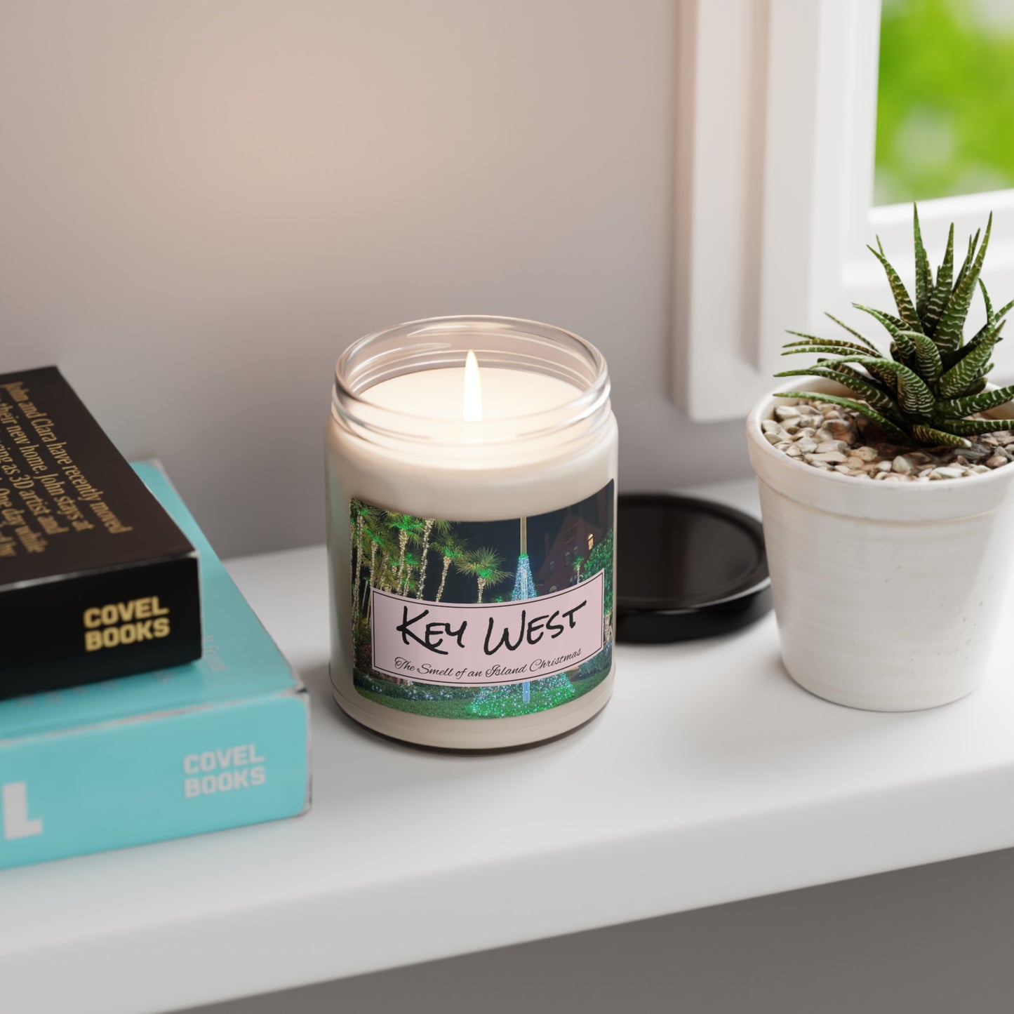 Key West Scented Candle - The Smell of an Island Christmas